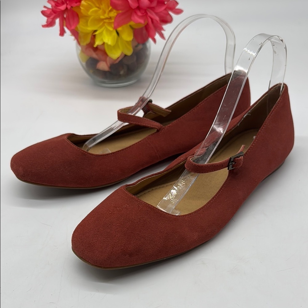 Crown Vintage Sillani Brown Suede Flats with Rounded Toe and Elastic Fit Sz.11